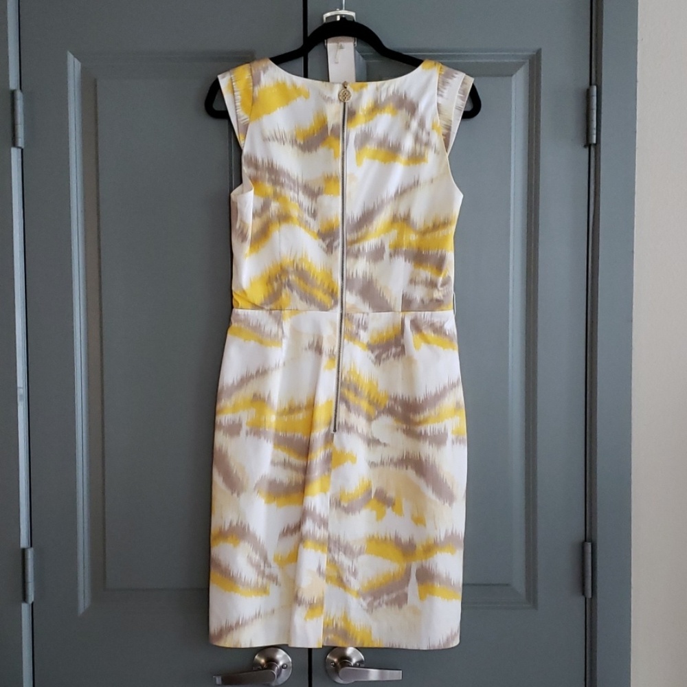 Dress - Picture 3 of 4